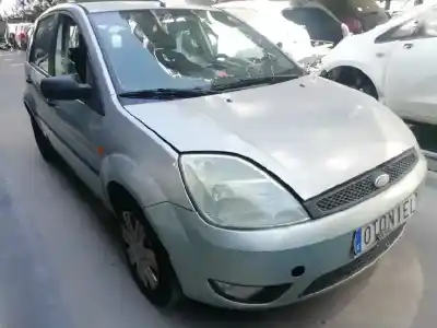 Véhicule à la ferraille ford fiesta (cbk) 1.4 tdci cat de l'année 2004 alimenté f6ja