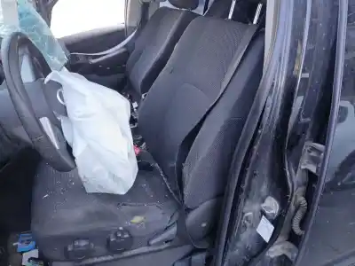 Veículo de Sucata nissan np300 navara (d40) 2.5 dci 4wd do ano 2006 alimentado yd25