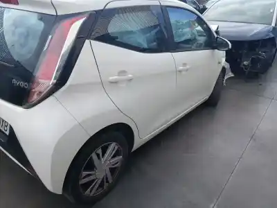 Veículo de Sucata TOYOTA AYGO (_B4_) 1.0 (KGB40) do ano 2017 alimentado 1KR