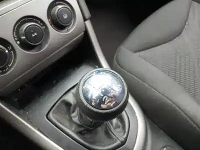 Veículo de Sucata peugeot 308 i (4a_, 4c_) 1.4 16v do ano 2012 alimentado 8f01