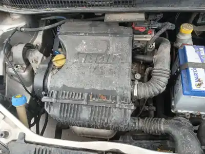 Veicolo di demolizione fiat idea van (350_) 1.4 (350bxa1a) dell'anno 2004 alimentato 843 a1.000