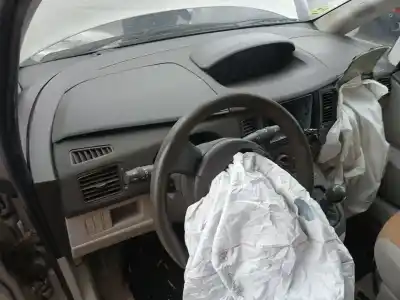 Veicolo di demolizione fiat idea van (350_) 1.4 (350bxa1a) dell'anno 2004 alimentato 843 a1.000