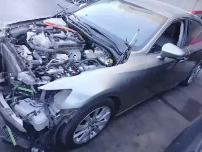 Veículo de Sucata lexus is iii (_e3_) 300h (ave30_) do ano 2014 alimentado 2ar