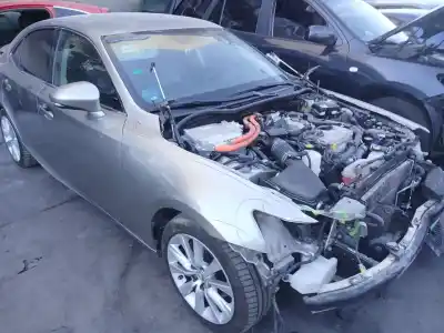 Veículo de Sucata lexus is iii (_e3_) 300h (ave30_) do ano 2014 alimentado 2ar