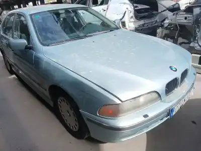 Scrapping Vehicle bmw 5 (e39) 520 i of the year 1999 powered 206s4g