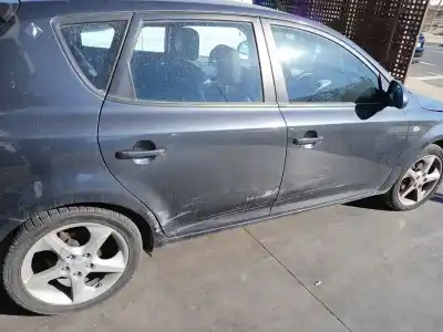 Veículo de Sucata kia cee'd fastback (ed) 2.0 crdi 140 do ano 2010 alimentado d4ea