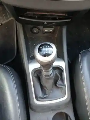 Veículo de Sucata kia cee'd fastback (ed) 2.0 crdi 140 do ano 2010 alimentado d4ea