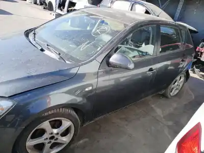 Veículo de Sucata kia cee'd fastback (ed) 2.0 crdi 140 do ano 2010 alimentado d4ea