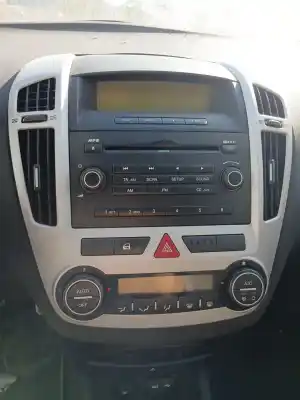 Veículo de Sucata kia cee'd fastback (ed) 2.0 crdi 140 do ano 2010 alimentado d4ea