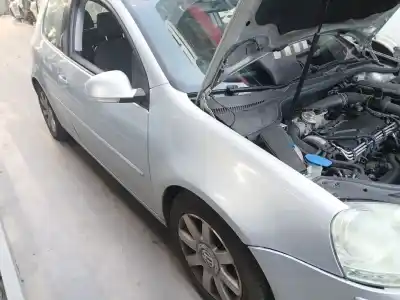 Veicolo di demolizione volkswagen golf v (1k1) 1.9 tdi dell'anno 2005 alimentato bkc