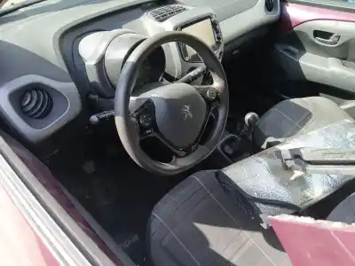 Vehicul casat peugeot 108 1.2 al anului 2017 alimentat hm01