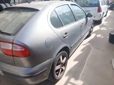 Scrapping Vehicle seat leon (1m1) 1.6 16 v of the year 2004 powered bcb