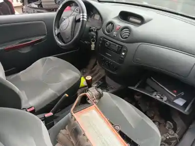 Veículo de Sucata citroen c2 (jm_) 1.4 hdi do ano 2004 alimentado 8hx