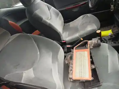 Veículo de Sucata citroen c2 (jm_) 1.4 hdi do ano 2004 alimentado 8hx