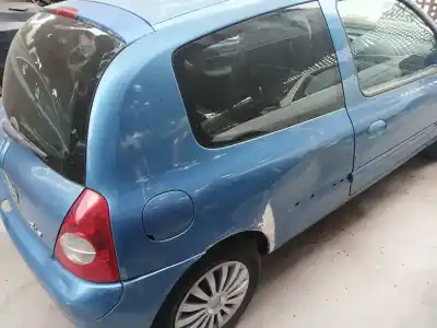 Veículo de Sucata renault clio ii (bb_, cb_) 1.5 dci (b/cb07) do ano 2004 alimentado k9k a7