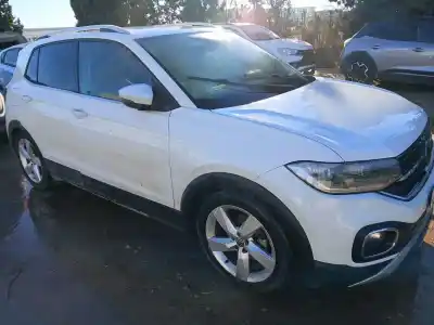 Здавання транспортного засобу VOLKSWAGEN T-CROSS (C11) 1.0 TSI року 2023 потужний DLAA