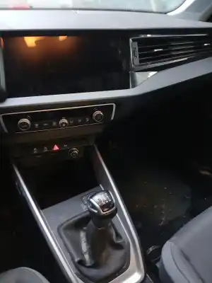 Vehicul casat audi a1 sportback (gba) 30 tfsi al anului 2022 alimentat dla