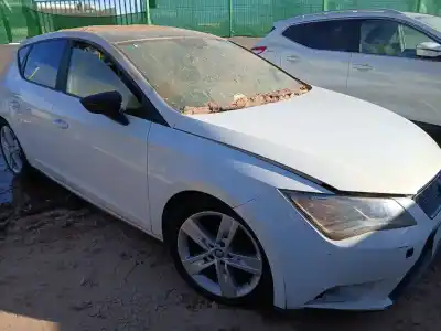Здавання транспортного засобу SEAT LEON (5F1) 1.6 TDI року 2015 потужний CLH