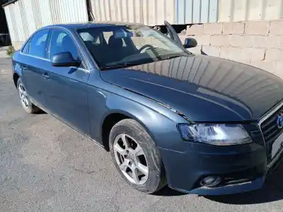 Vehículo de desguace AUDI A4 B8 (8K2) 2.0 TDI del año 2008 con motor CAG