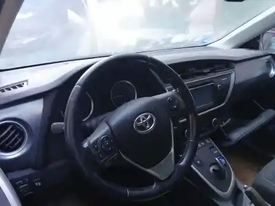 Scrapping Vehicle toyota auris ranchera familiar (_e18_) 1.8 hybrid (zwe186_) of the year 2014 powered 2zr