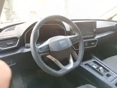 Veículo de Sucata seat leon sportstourer (kl8) 1.5 tsi do ano 2024 alimentado dpca