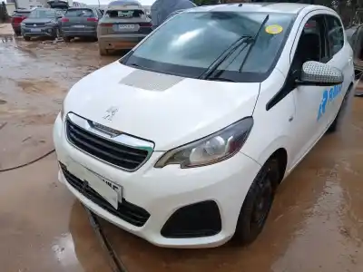 Vehicul casat PEUGEOT 108 1.2 al anului 2017 alimentat HMT (EB2D),HMZ (EB2),HMZ (EB2F)