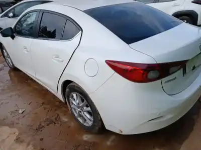 Veículo de Sucata mazda 3 sedán (bm_, bn_) 2.2 d do ano 2015 alimentado shy4,shy6