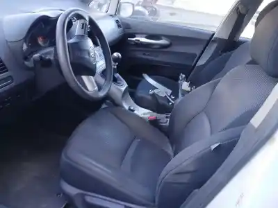 Veículo de Sucata toyota auris (_e15_) 1.4 d-4d (nde150_) do ano 2013 alimentado 1nd-tv