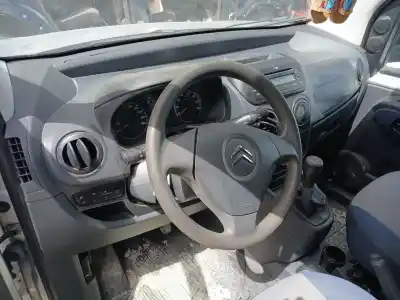 Veicolo di demolizione citroen nemo monospace 1.4 hdi dell'anno 2010 alimentato 8hs (dv4ted)