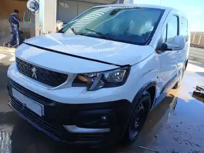 Scrapping Vehicle peugeot rifter 1.5 bluehdi 100 of the year 2021 powered yh01