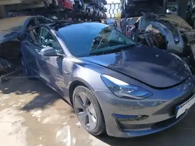 Veicolo di demolizione TESLA MODEL 3 (5YJ3) EV dell'anno 2023 alimentato 3D5