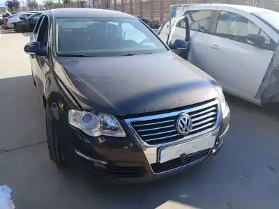 Veicolo di demolizione VOLKSWAGEN PASSAT B6 (3C2) 2.0 TDI 16V dell'anno 2005 alimentato BKP