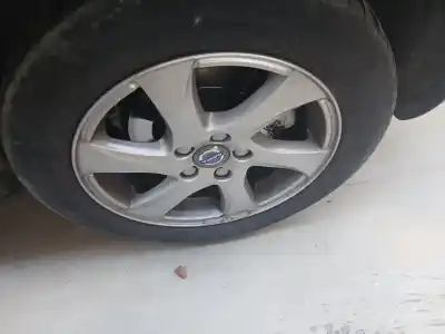 Veículo de Sucata volvo v40 fastback (525) d2 do ano 2015 alimentado d 4204 t13,d 4204 t8