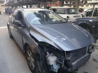 Veículo de Sucata volvo v40 fastback (525) d2 do ano 2015 alimentado d 4204 t13,d 4204 t8