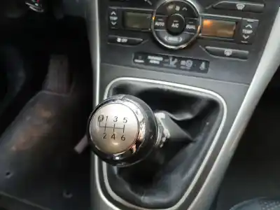 Veículo de Sucata toyota auris (_e15_) 2.0 d-4d (ade150_) do ano 2011 alimentado 1ad