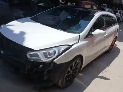 Vehicul casat HYUNDAI I40 I CW (VF)  al anului 2011 alimentat D4FD