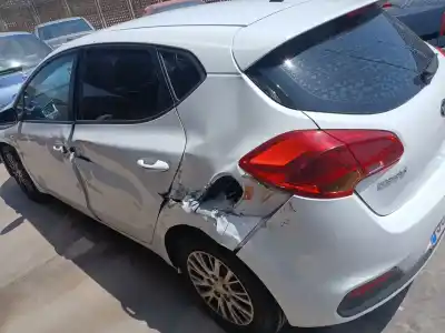 Vehicul casat kia cee'd (jd) 1.4 crdi 90 al anului 2015 alimentat d4fc