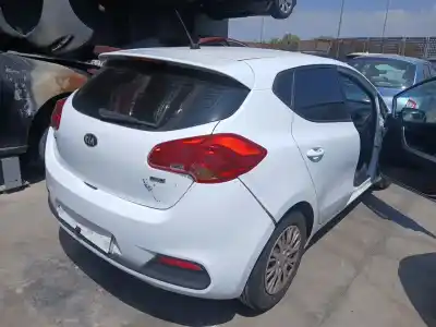 Vehicul casat kia cee'd (jd) 1.4 crdi 90 al anului 2015 alimentat d4fc