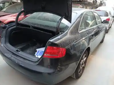 Vehículo de desguace audi a4 b8 (8k2) 2.0 tdi del año 2010 con motor cag