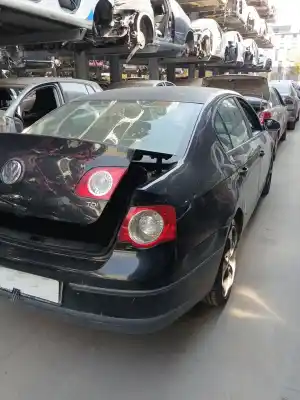 Sloopvoertuig volkswagen passat b6 (3c2) 1.9 tdi van het jaar 2007 aangedreven bxe