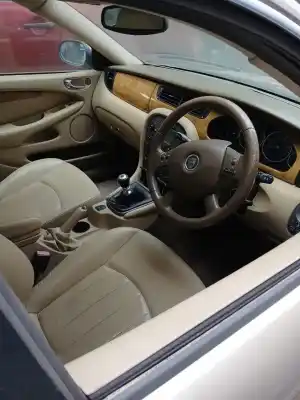 Scrapping Vehicle jaguar x-type i (x400) 2.0 d of the year 2005 powered fmba,fmbb