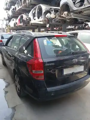 Veicolo di demolizione kia cee'd sw (ed) 1.6 dell'anno 2011 alimentato g4fc