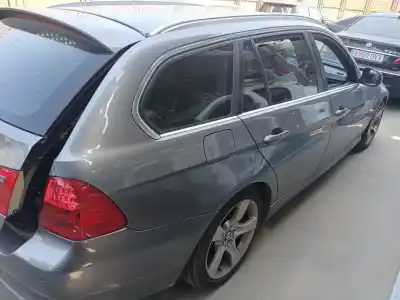 Veículo de Sucata bmw 3 touring (e91) 320 d do ano 2011 alimentado n47d20c