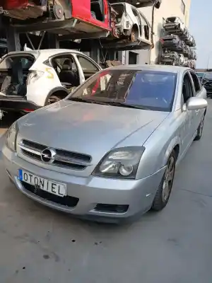 Scrapping Vehicle OPEL VECTRA C GTS (Z02) 1.9 CDTI (F68) of the year 2004 powered Z 19 DTH