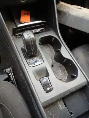 Veículo de Sucata volvo xc40 (536) t5 plug-in hybrid do ano 2021 alimentado b 3154 t5