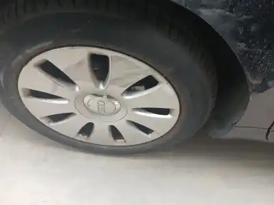 Здавання транспортного засобу audi a4 b7 (8ec) 2.0 tdi 16v року 2007 потужний blb,bre