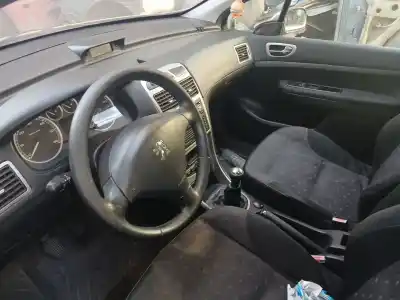 Vehicul casat peugeot 307 break (3e) 2.0 hdi 110 al anului 2002 alimentat rhs (dw10ated)