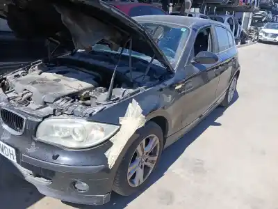 Véhicule à la ferraille BMW 1 (E87)  de l'année 2005 alimenté 204D4