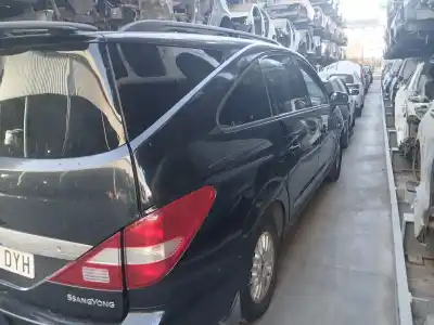 Sloopvoertuig ssangyong rodius i 2.7 xdi van het jaar 2006 aangedreven d27dt