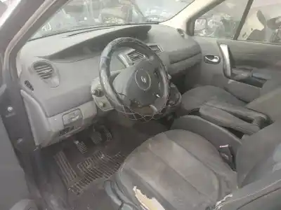 Veicolo di demolizione renault scénic ii (jm0/1_) 1.9 dci (jm14) dell'anno 2007 alimentato f9q 803,f9q 804,f9q 816,f9q 818